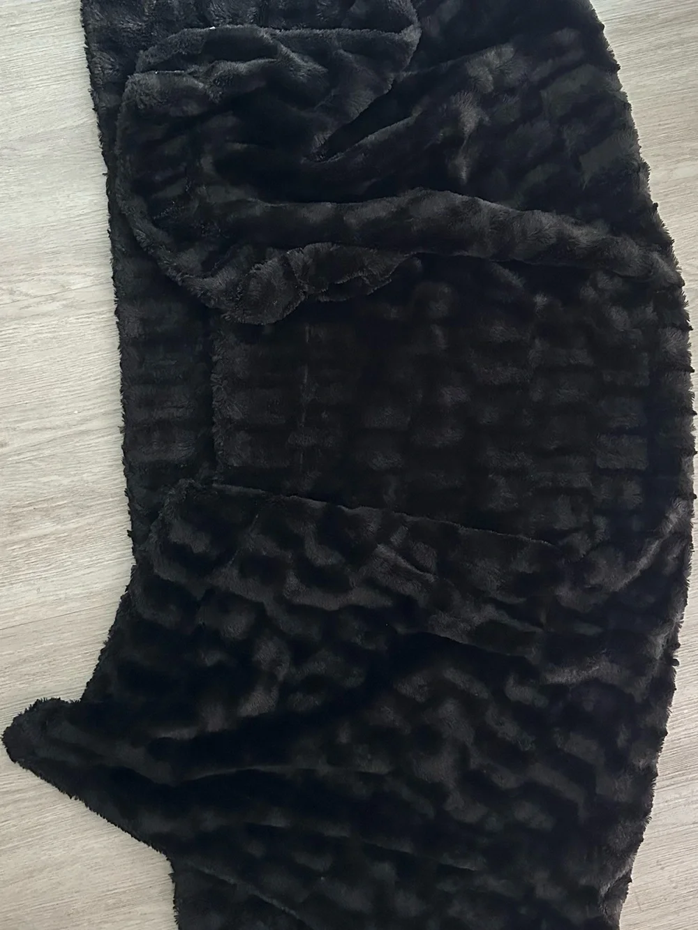 Plush Black Faux Fur Throw Blanket
